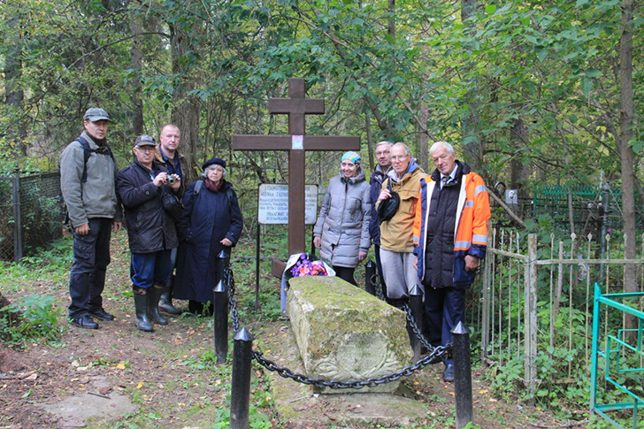 Уникальный поход к могиле Василия Никитича Татищева (фото В.Кузьмин, сентябрь, 2021)