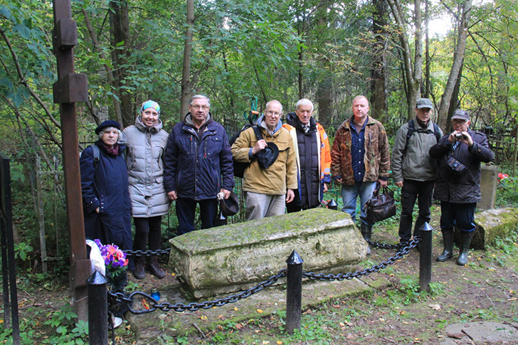 Уникальный поход к могиле Василия Никитича Татищева (фото В.Кузьмин, сентябрь, 2021)
