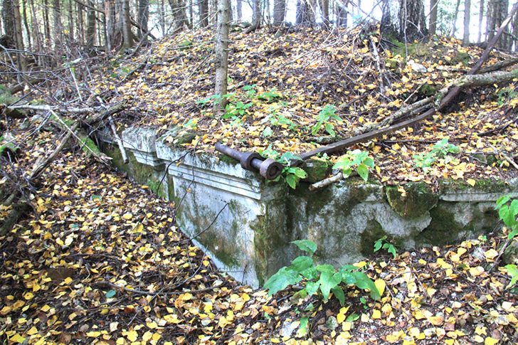 Остатки фундамента храма (Уникальный поход к могиле Василия Никитича Татищева, фото В.Кузьмин, сентябрь, 2021)