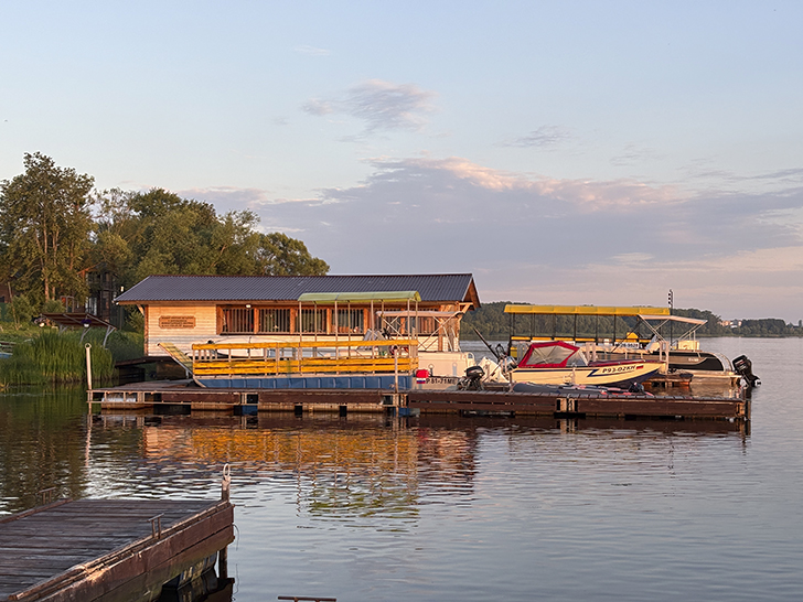 Рассвет в Калязине (фото Олег Д., июль, 2025)