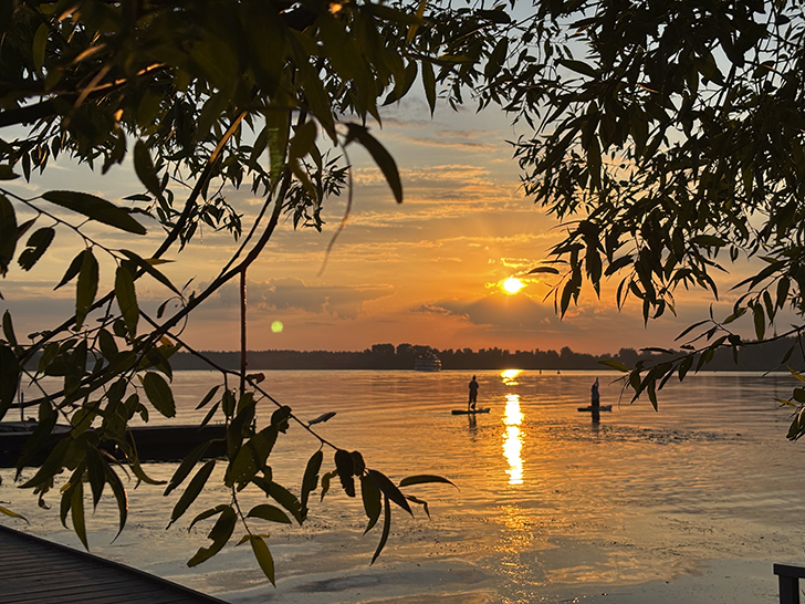 Рассвет в Калязине (фото Олег Д., июль, 2025)