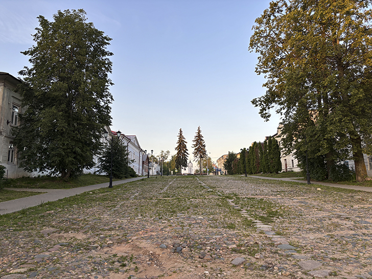 Рассвет в Калязине (фото Олег Д., июль, 2025)