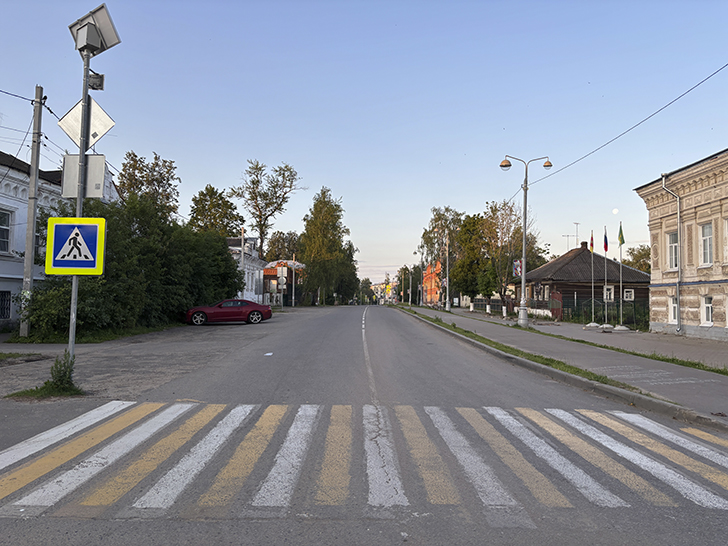 Рассвет в Калязине (фото Олег Д., июль, 2025)