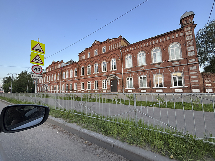 Рассвет в Калязине (фото Олег Д., июль, 2025)