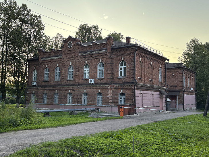 Рассвет в Калязине (фото Олег Д., июль, 2025)