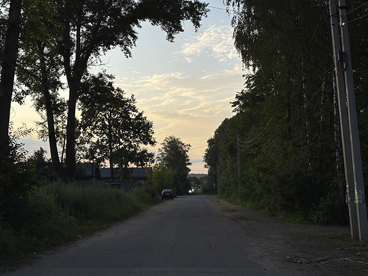 Рассвет в Калязине (фото Олег Д., июль, 2025)