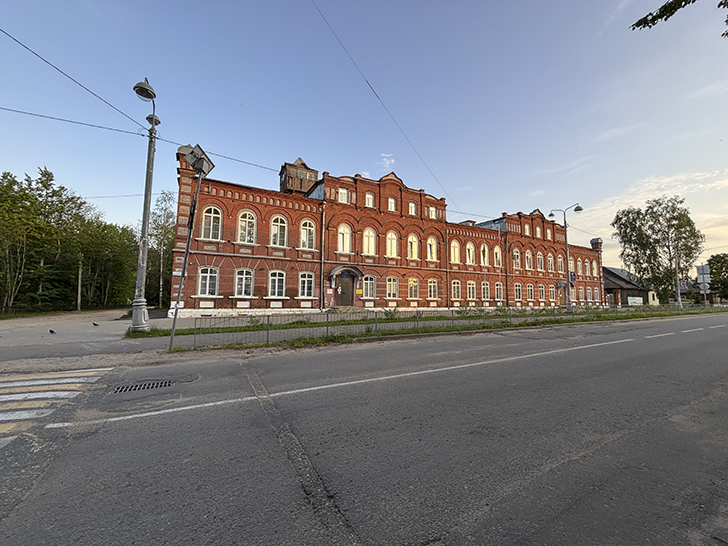 Рассвет в Калязине (фото Олег Д., июль, 2025)