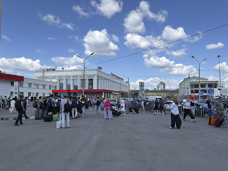 Привокзальная площадь Нижнего Новгорода (фото Олег Д., июль, 2025)