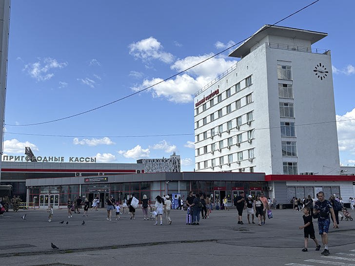 Привокзальная площадь Нижнего Новгорода (фото Олег Д., июль, 2025)