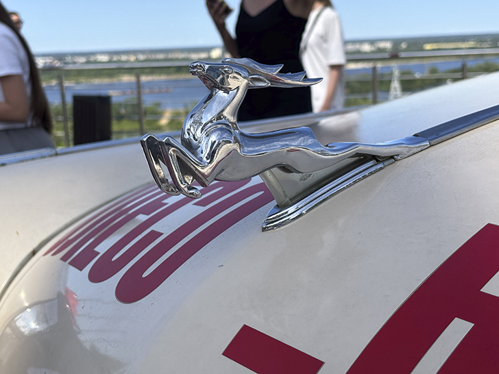 Арт-объект «Нижегородская стрелка» и поездка на канатной дороге (фото Олег Д., июль, 2025)