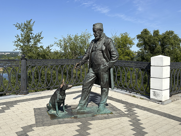 Прогулка по Верхне-Волжской набережной в Нижнем Новгороде (фото Олег Д., июль, 2025)