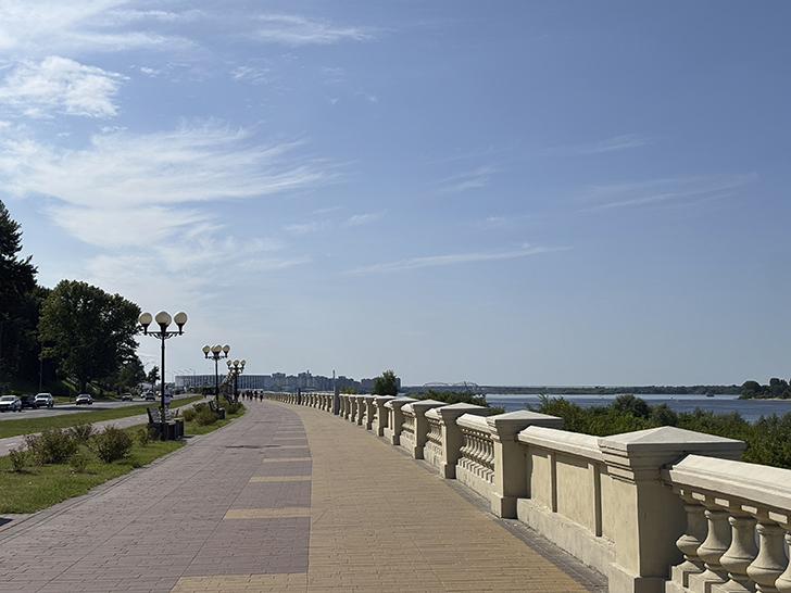 Прогулка по Нижне-Волжской набережной в Нижнем Новгороде (июль, 2025)