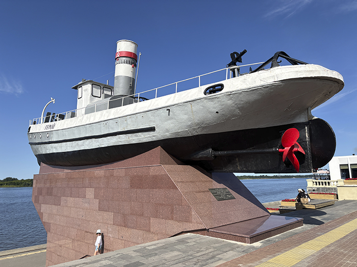 Прогулка по Нижне-Волжской набережной в Нижнем Новгороде (июль, 2025)