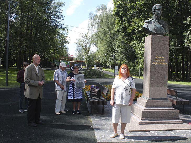 День поэзии у озера Сенеж (фото В.Кузьмин, август, 2025)