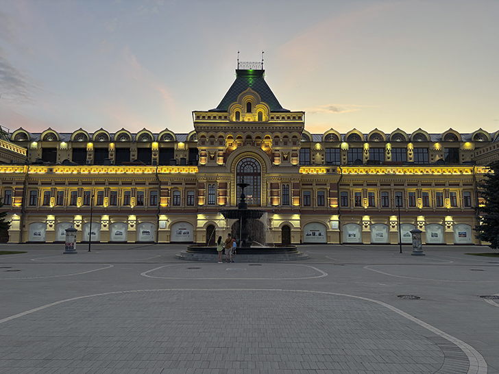 Нижегородская ярмарка: караван времени (фото Олег Д., июль, 2025)