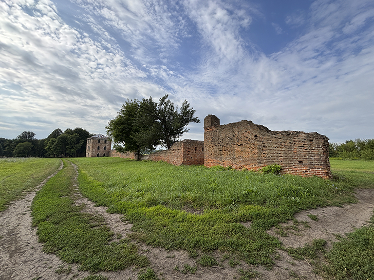 Усадьба Каменских: величественный архитектурный памятник Орловщины (фото Олег Д., июль, 2025)