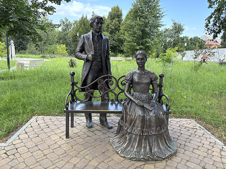 Сквер Дворянское гнездо в Орле (фото Олег Д., июль, 2025)