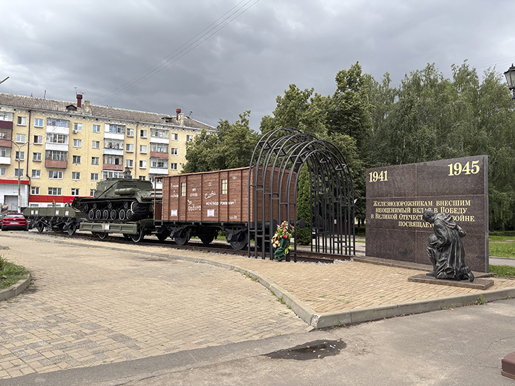 Железнодорожный вокзал Орла (фото Олег Д., июль, 2025)