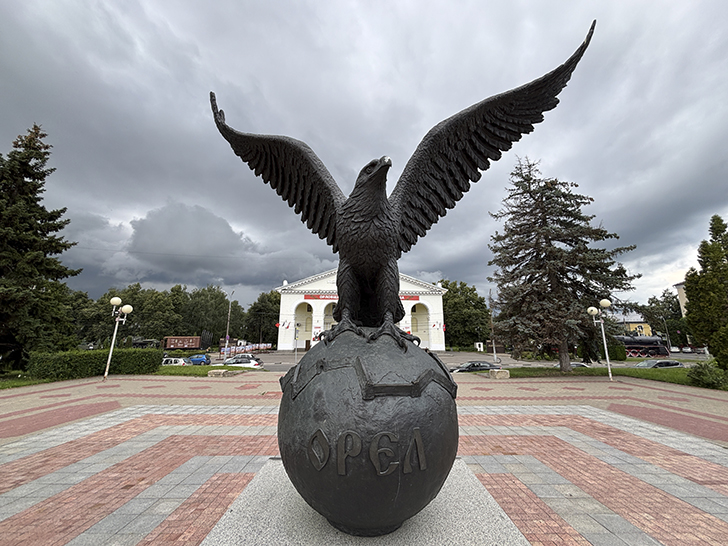 Железнодорожный вокзал Орла (фото Олег Д., июль, 2025)