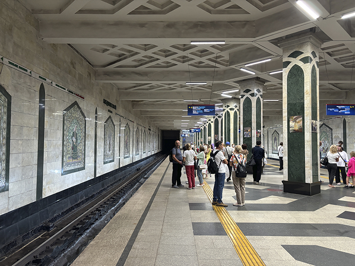 Казанский метрополитен (фото Олег Д., июль, 2024)