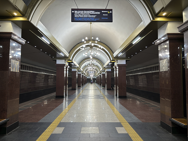 Казанский метрополитен (фото Олег Д., июль, 2024)
