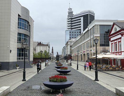 Петербургская улица в Казани (фото Олег Д., июль, 2024)