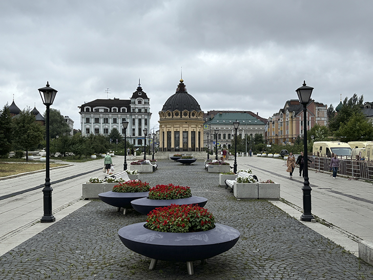 Петербургская улица в Казани (фото Олег Д., июль, 2024)