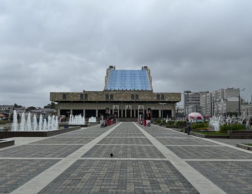 Театр имени Камала (фото Олег Д., июль, 2024)