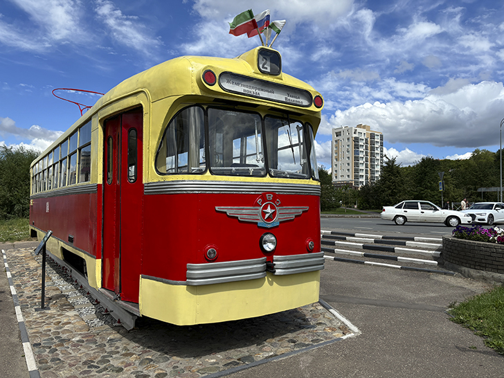 Музей трамваев и троллейбусов вблизи метро Суконная слобода (фото Олег Д., июль, 2024)