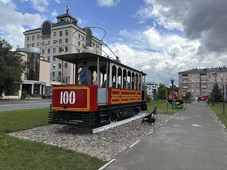 Музей трамваев и троллейбусов вблизи метро Суконная слобода (фото Олег Д., июль, 2024)
