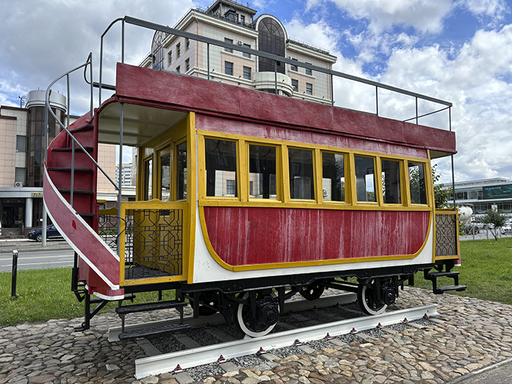 Музей трамваев и троллейбусов вблизи метро Суконная слобода (фото Олег Д., июль, 2024)