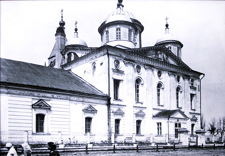 Николай Лебедев 1920 год фотографии хранятся в Государственном музее архитектуры имени А. В. Щусева
