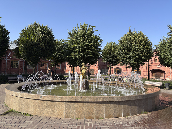 Прогулка по Клину в день города (фото Олег Д., август, 2025)