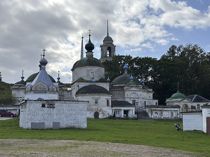 Старица — город-музей в Тверской области под открытым небом (фото Олег Д., сентябрь, 2025)