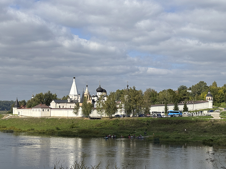 Старица — город-музей в Тверской области под открытым небом (фото Олег Д., сентябрь, 2025)
