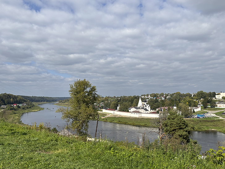 Старица — город-музей в Тверской области под открытым небом (фото Олег Д., сентябрь, 2025)