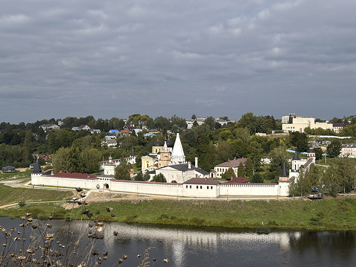 Старица — город-музей в Тверской области под открытым небом (фото Олег Д., сентябрь, 2025)