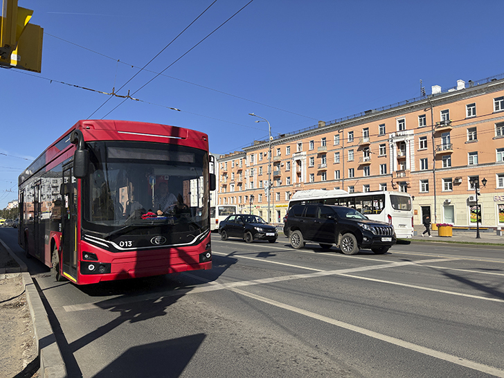 Иваново: город текстиля, революций и конструктивизма (фото Олег Д., сентябрь, 2025)