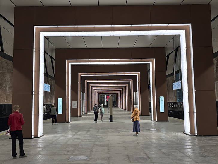 Троицкая линия Московского метро (фото Олег Д., Москва, сентябрь, 2025)