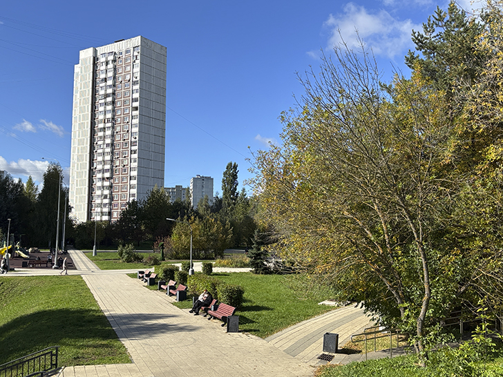 Старокрюковский дендропарк (фото Олег Д., Зеленоград, сентябрь, 2025)