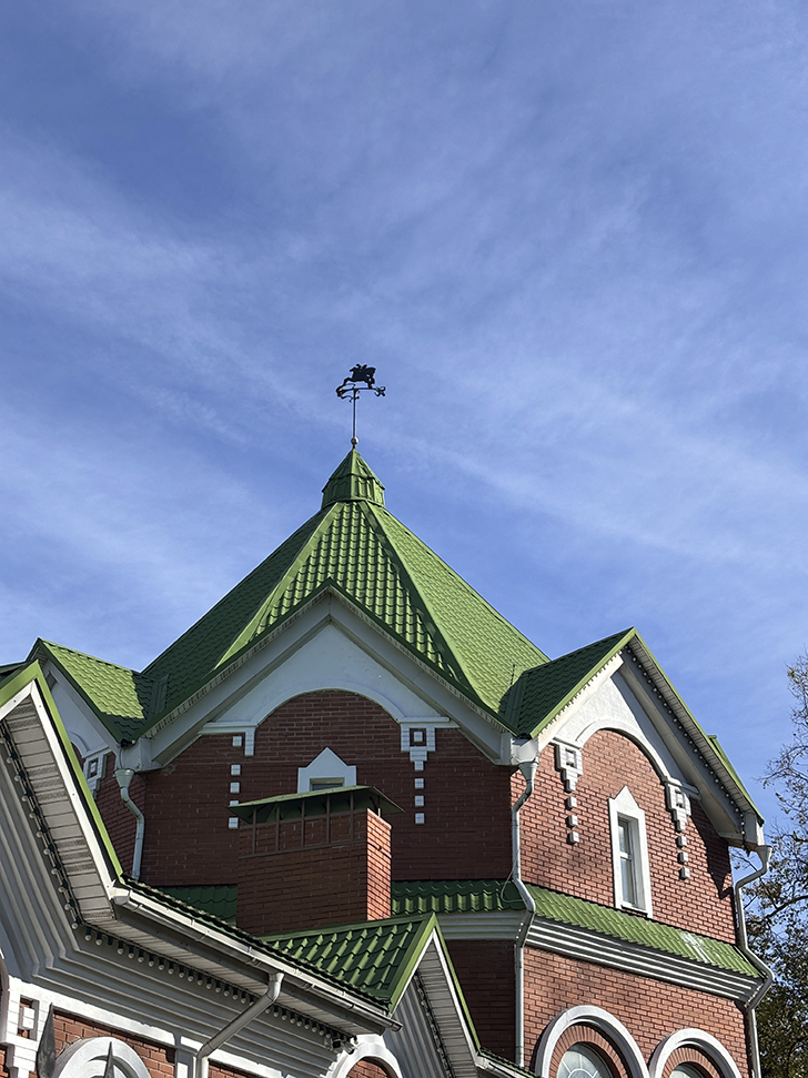 Фото-прогулка по уютному Клину (фото Олег Д., осень, 2025)