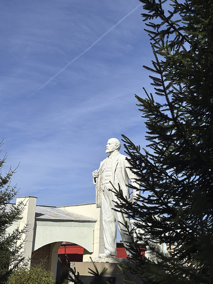 Фото-прогулка по уютному Клину (фото Олег Д., осень, 2025)