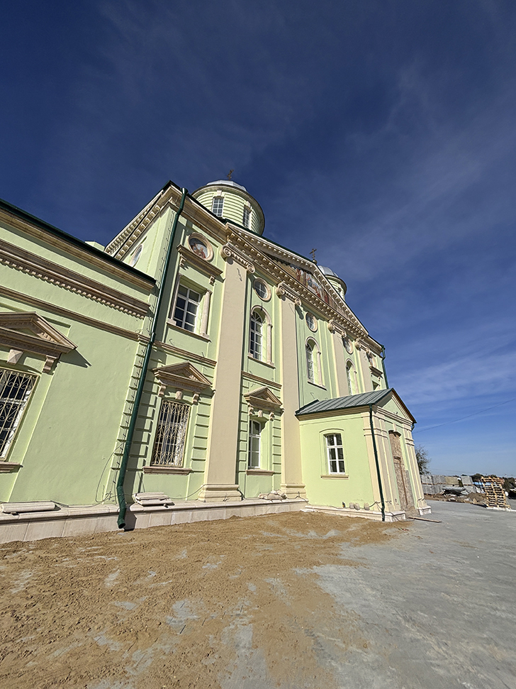 Фото-прогулка по уютному Клину (фото Олег Д., осень, 2025)