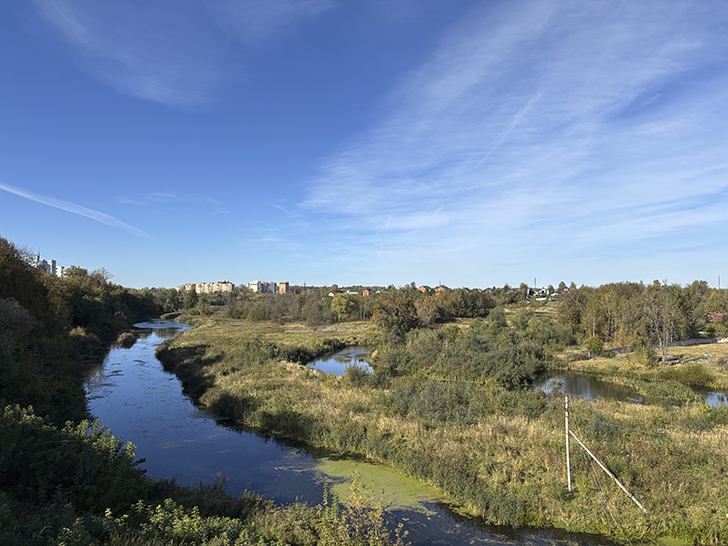 Фото-прогулка по уютному Клину (фото Олег Д., осень, 2025)