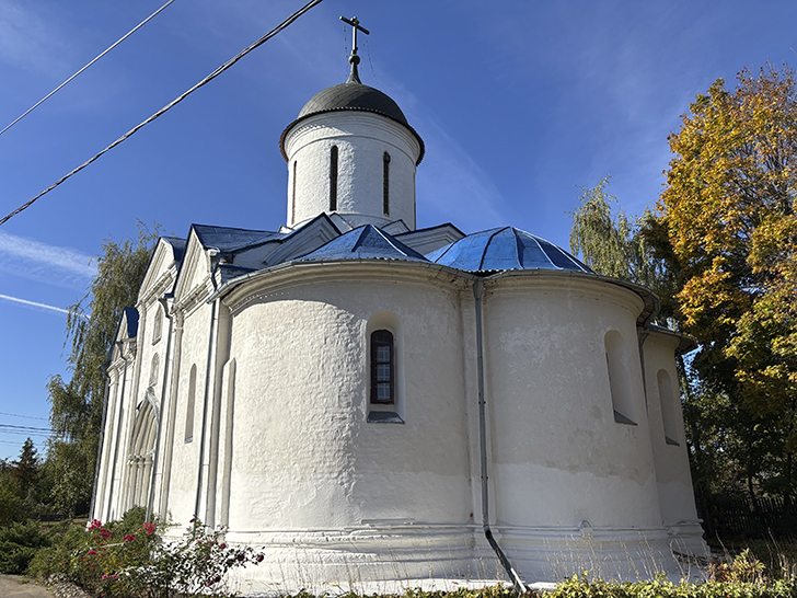 Фото-прогулка по уютному Клину (фото Олег Д., осень, 2025)