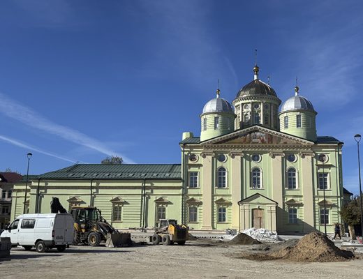 Фото-прогулка по уютному Клину (фото Олег Д., осень, 2025)