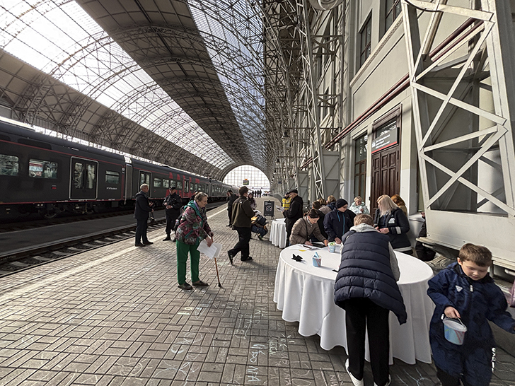 Чёрная «Иволга» (фото Олег Д., осень, 2025)