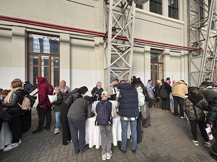 Чёрная «Иволга» (фото Олег Д., осень, 2025)