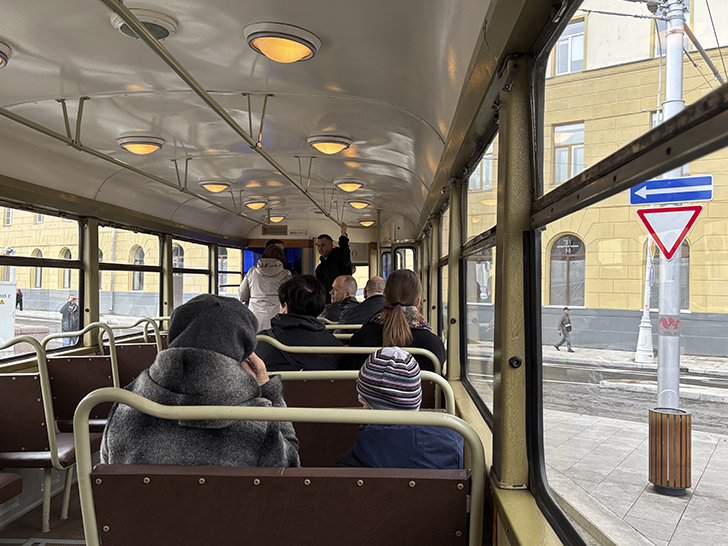 Легендарный трамвай «Аннушка» (фото Олег Д., осень, 2025)