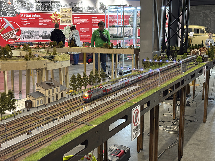 Выставка «Железнодорожная модель 2025» (фото Олег Д., осень, 2025)